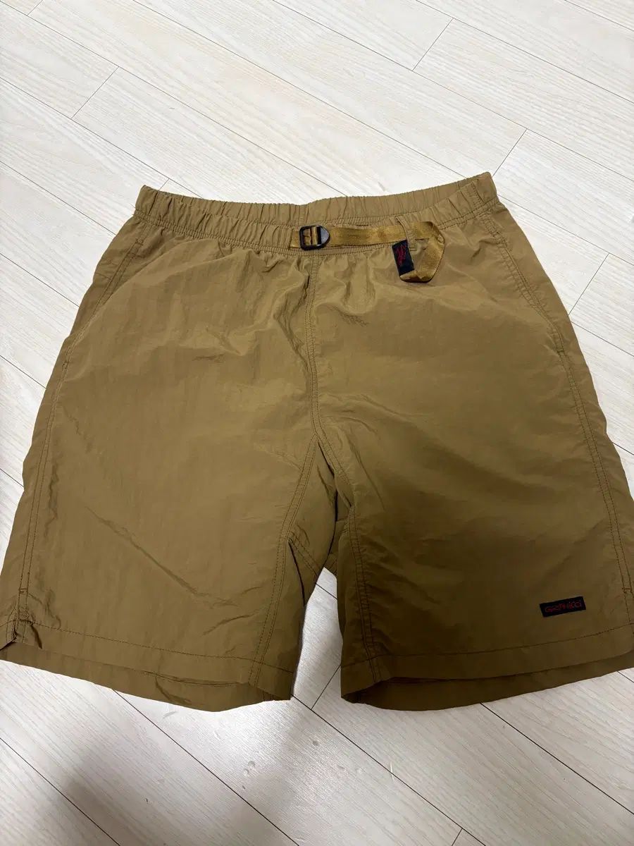 グラミチ パッカブル ハーフパンツ