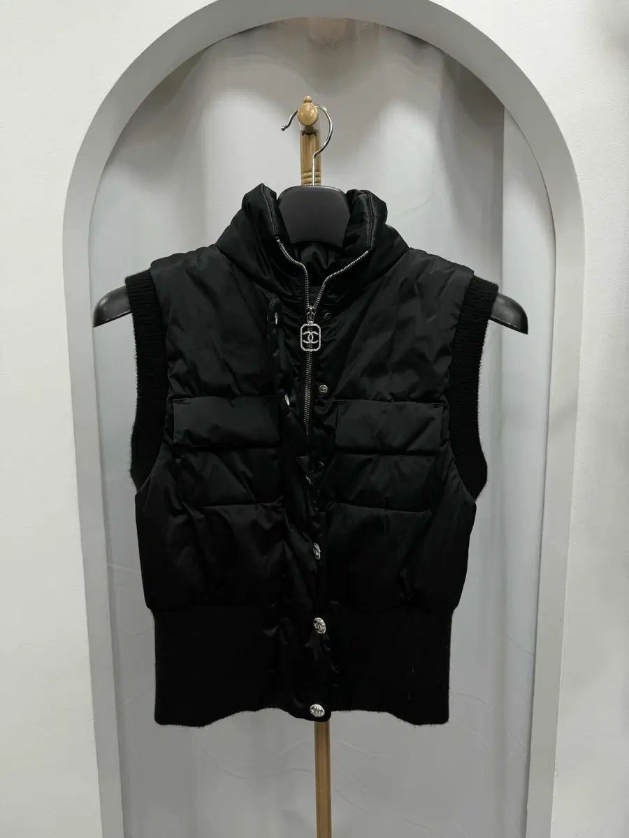 百貨店購入 シャネル ココ ネージュ チュール ベスト ダウン 36サイズ
