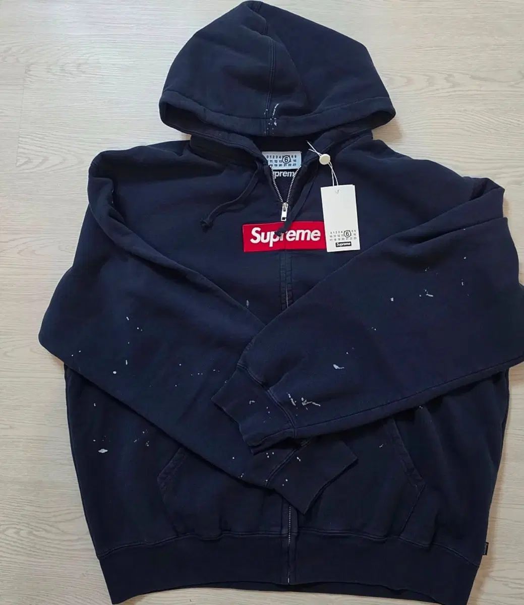 シュプリーム x MM6 Maison Margiela フーディー ジップアップ ネイビー 44,875円