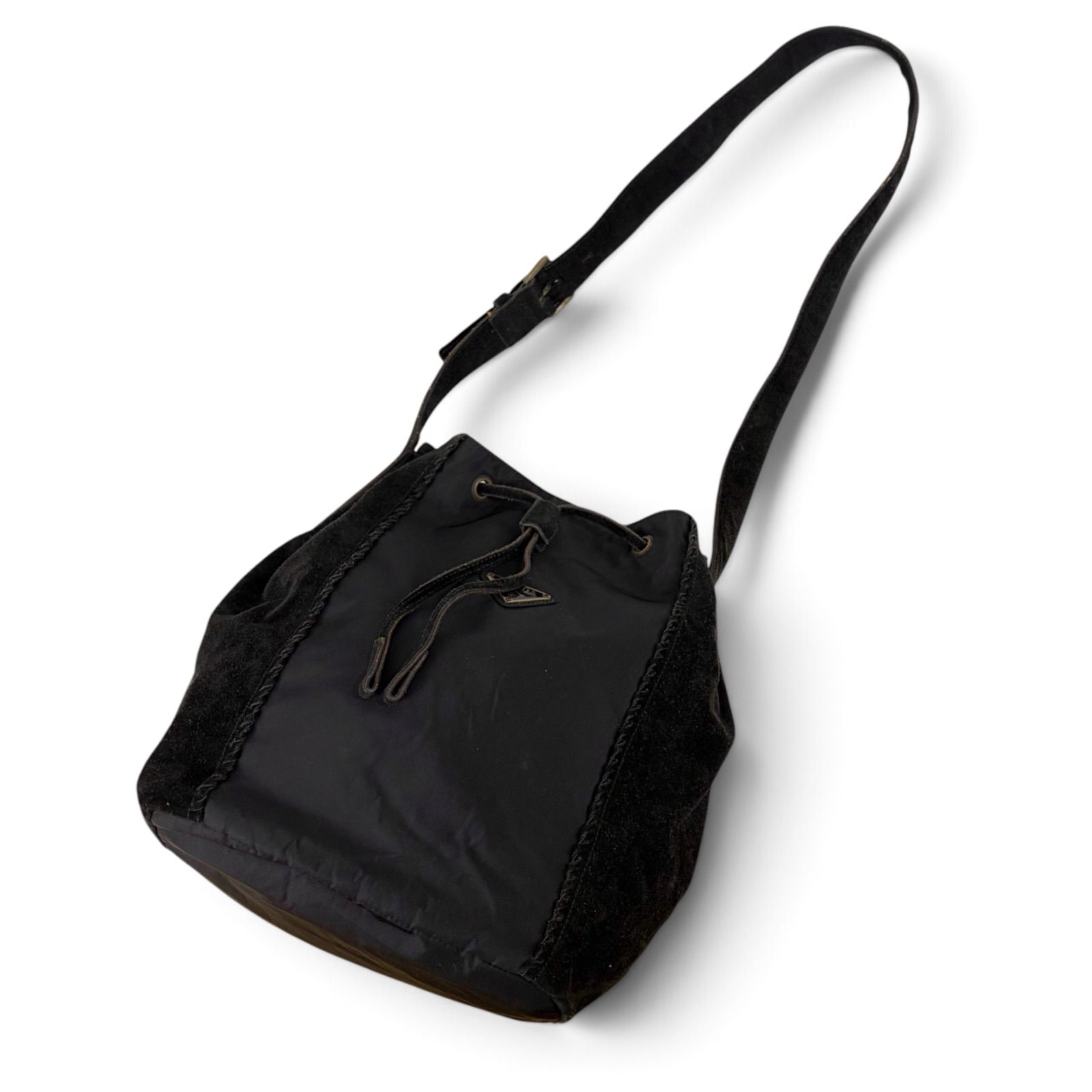 PRADA Drawstring × Triangle Logo Shoulder Bag プラダ 巾着型×トライアングルロゴ ショルダーバッグ テスートナイロン　スエードレザー　ブラック