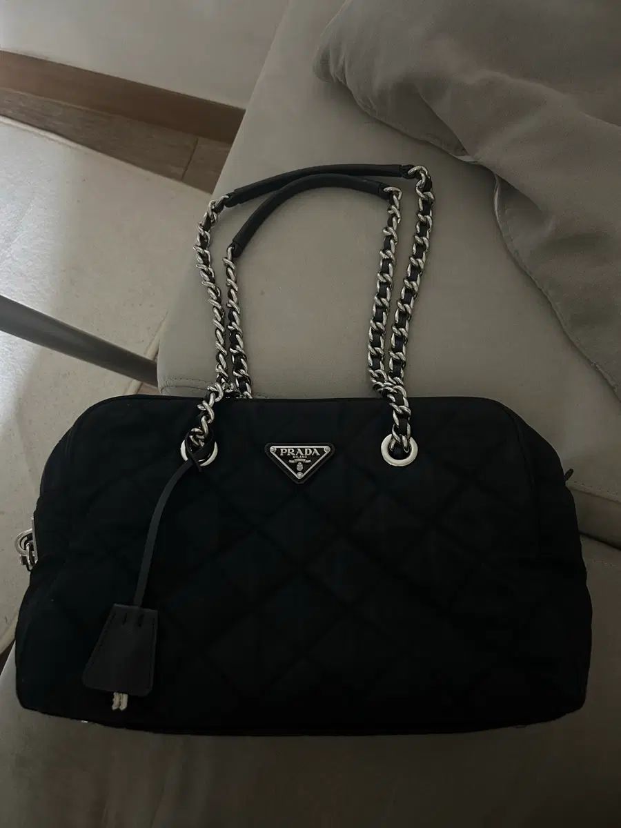 PRADA プラダ レディース ショルダーバッグ ナイロン キルティング チェーン Mサイズ トートバッグ 1BB903 137,143円