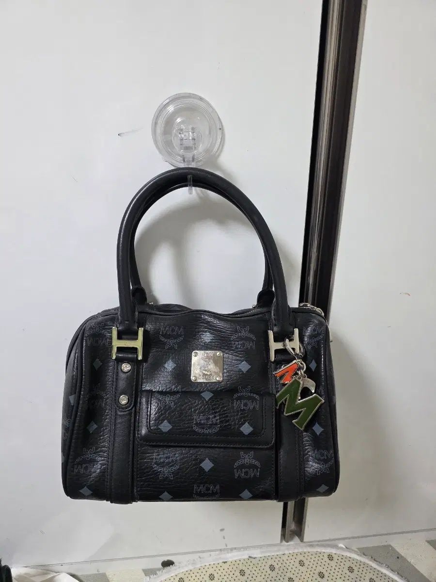 MCM ヴィセトス ショッパーバッグ ブラック