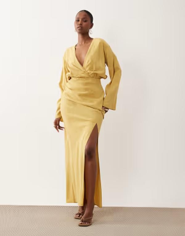 エイソス レディース トップス ワンピース マキシ ASOS DESIGN plunge maxi dress with wide cuffs and side split in burnished
