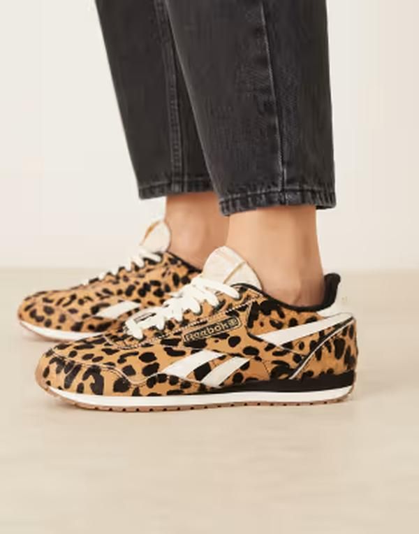リーボック レディース シューズ スニーカー Reebok Classic sneakers in leopard Multi マルチカラー 17,140円