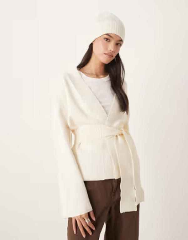 ジーナトリコ レディース アウター カーディガン ニット Gina Tricot knit wrap kimono cardigan in cream クリーム