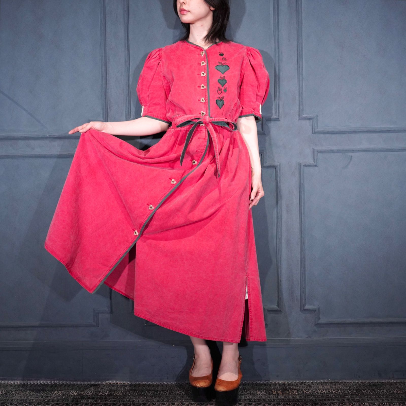 EU VINTAGE M&G HEART WOOD BUTTON DESIGN HALF SLEEVE COTTON TYROLEAN ONE PIECE/ヨーロッパ古着ハートウッドボタンデザイン半袖コットンチロリアンワンピース