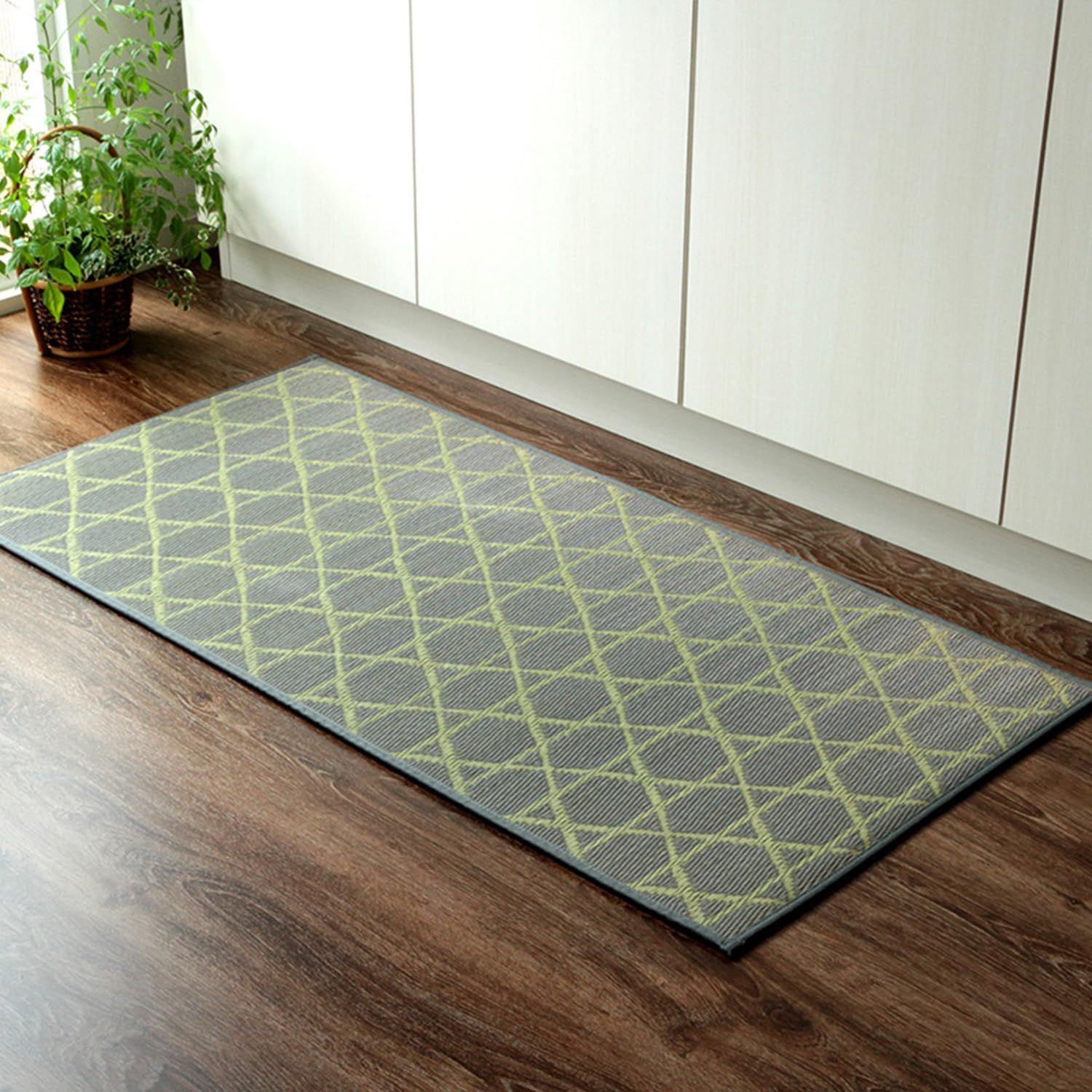 新品 イケヒコ い草 マット キッチンマット 籠目 約60×150cm グレー 国産 滑りにくい加工 シンプル 和モダン #8243520 7,049円