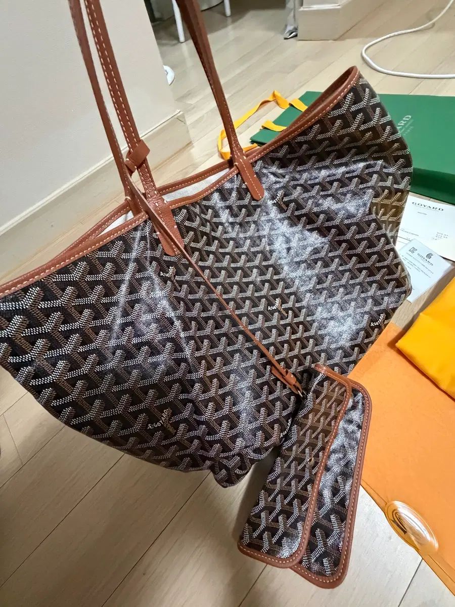 ハンドメイド リネントートバッグ「カタツムリと草花」