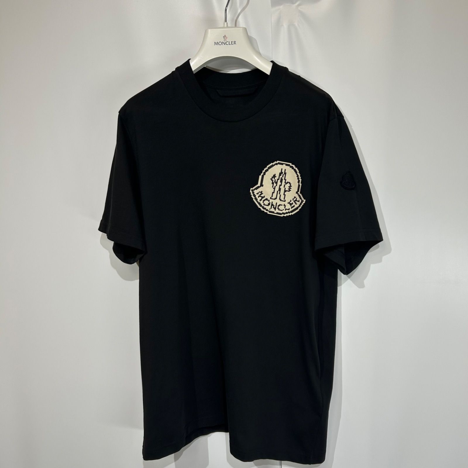 【極美品】 MONCLER モンクレールゴシックロゴ半袖Tシャツ黒S