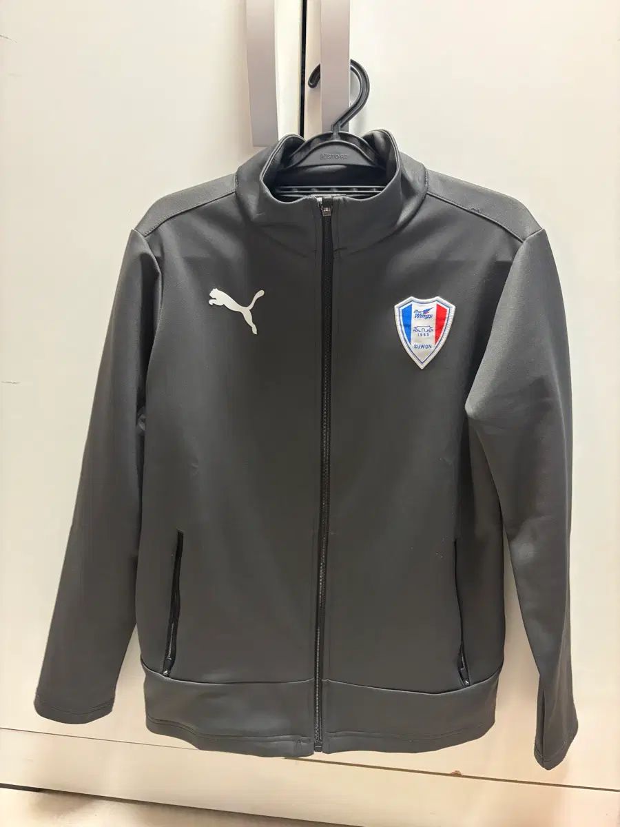 水原三星ブルーウィングス PUMA トレーナー ジップアップ