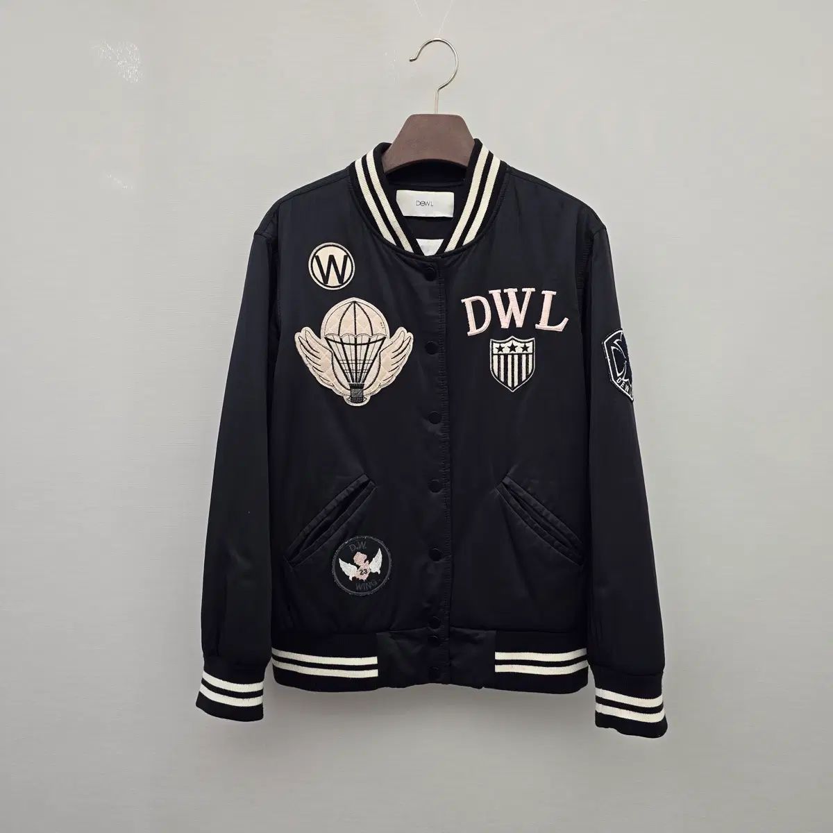 DEWL ネイビー スタジアム アウター 6,694円