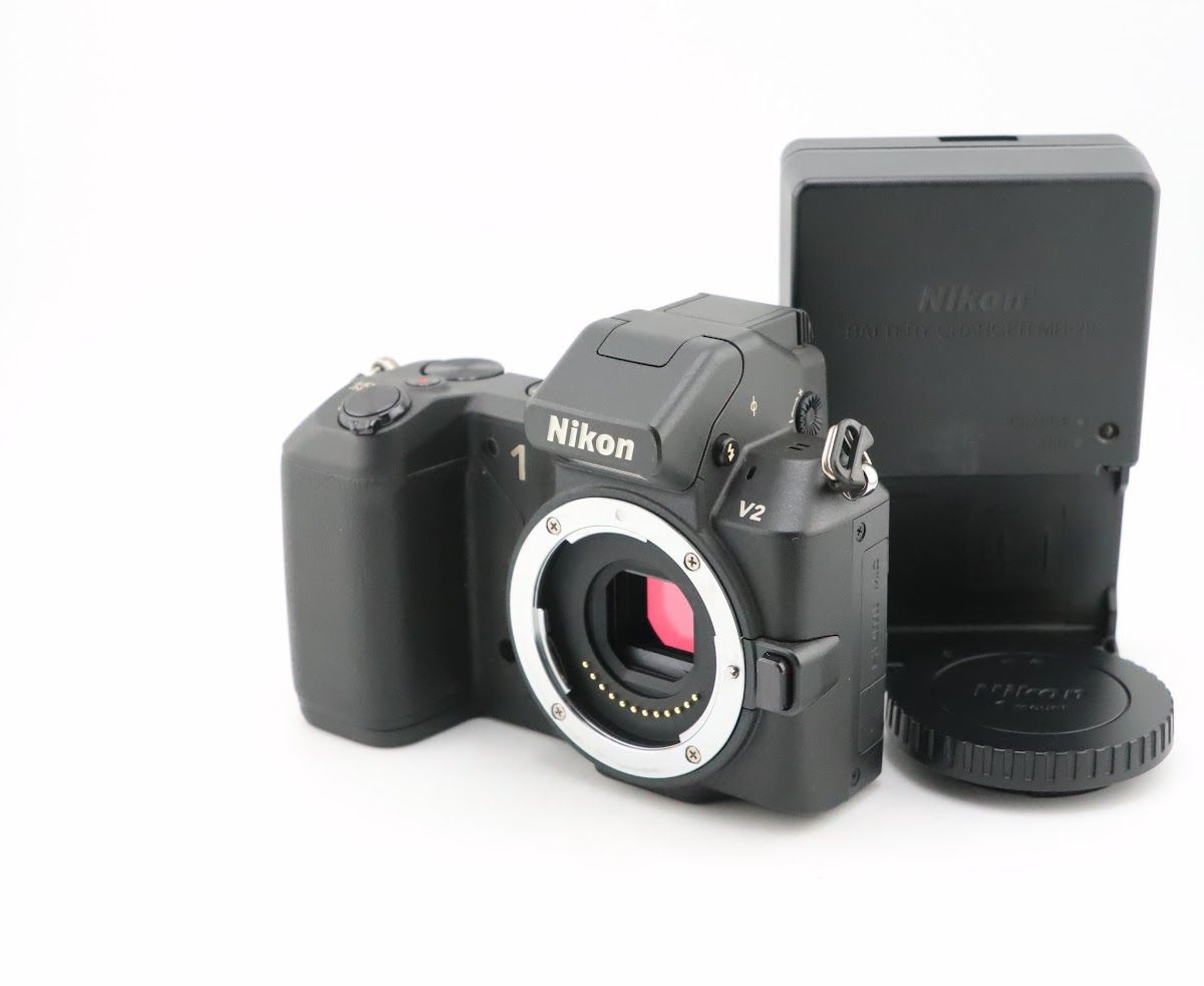 美品ショット数：1,395回ニコン NIKON 1 V2 ボディ ブラック 充電器付　I0814＃5601