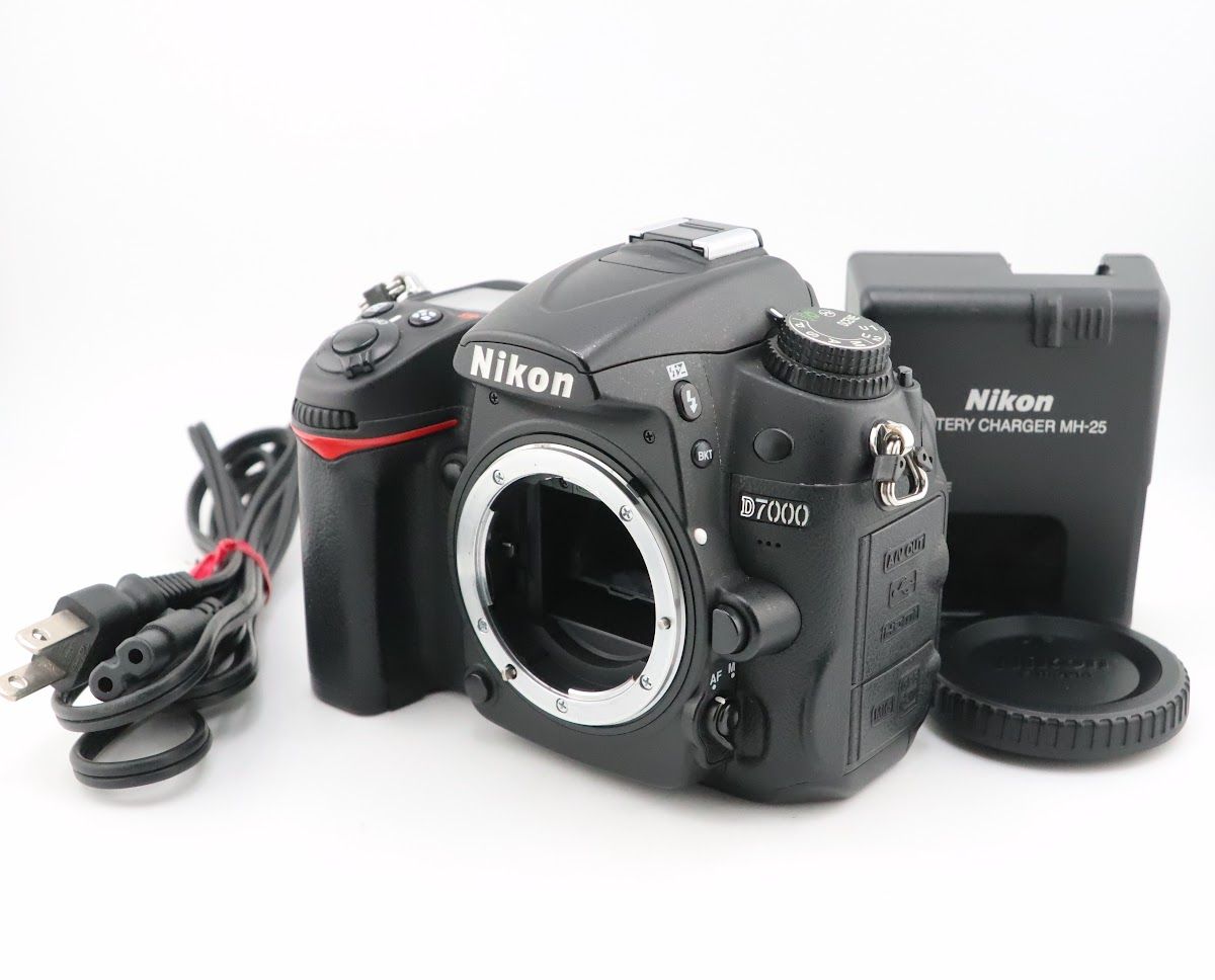 ★美品★ショット数：22,234回★ニコン NIKON D7000 ボディ 充電器付★　I0874＃5604