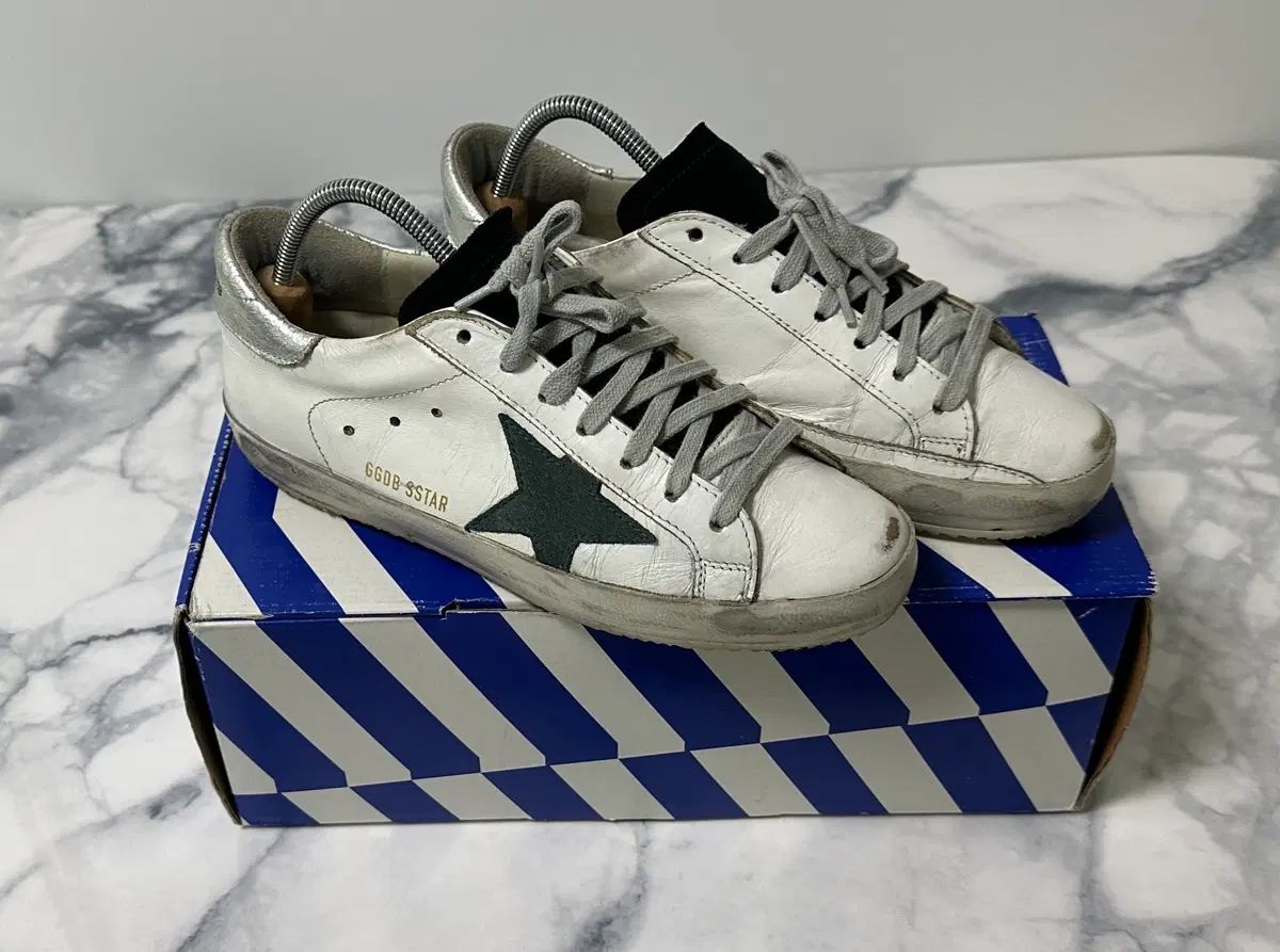 39 GOLDEN GOOSE ゴールデングース SuperStar ロートップ スニーカー