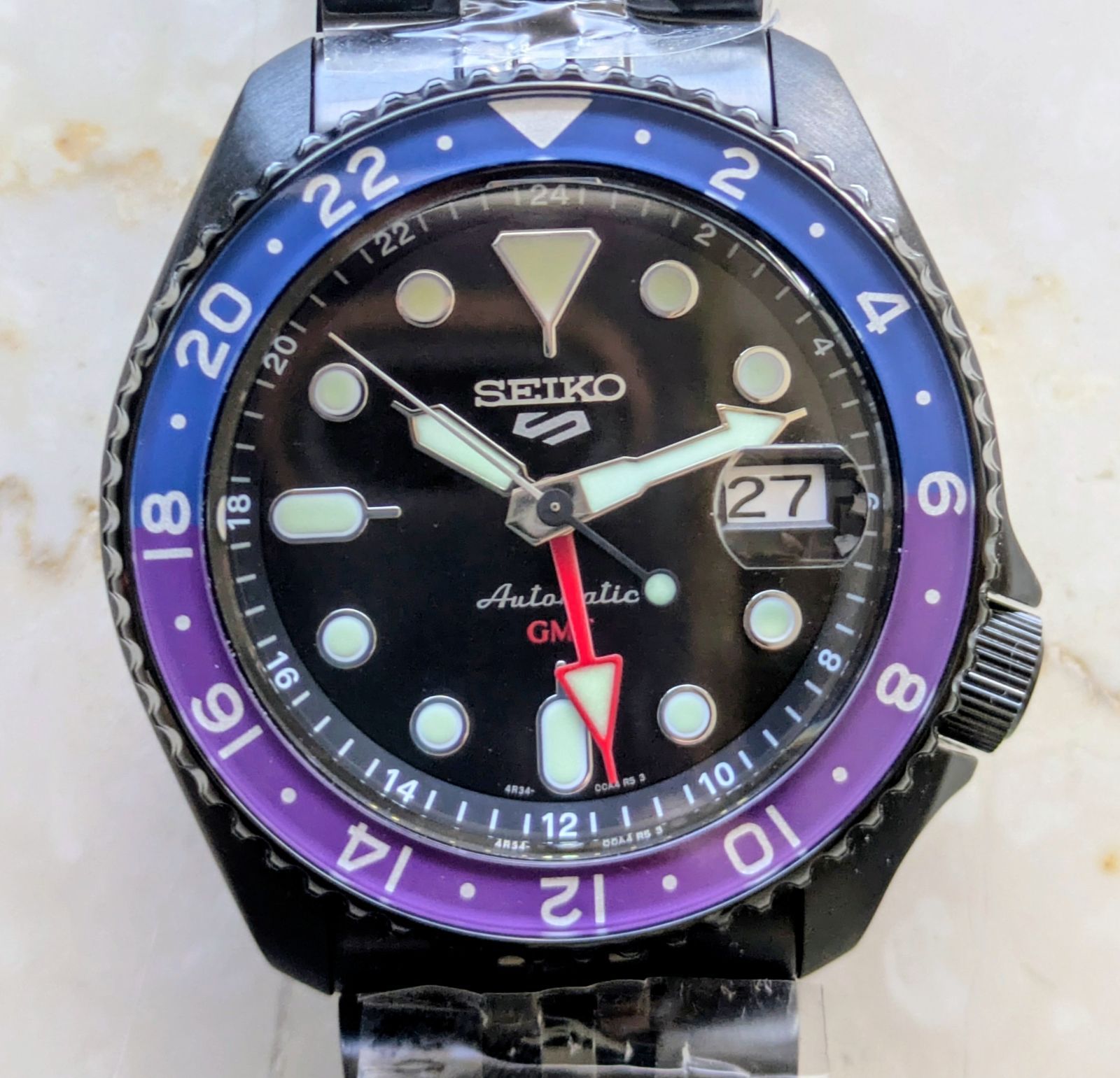 新品未使用 SEIKO セイコー5スポーツ GMT 堀米雄斗コラボ 限定モデル　腕時計　メンズウォッチ SSK027K1（世界限定 2,700本）ブラック&パープル　SEIKO5 Sports