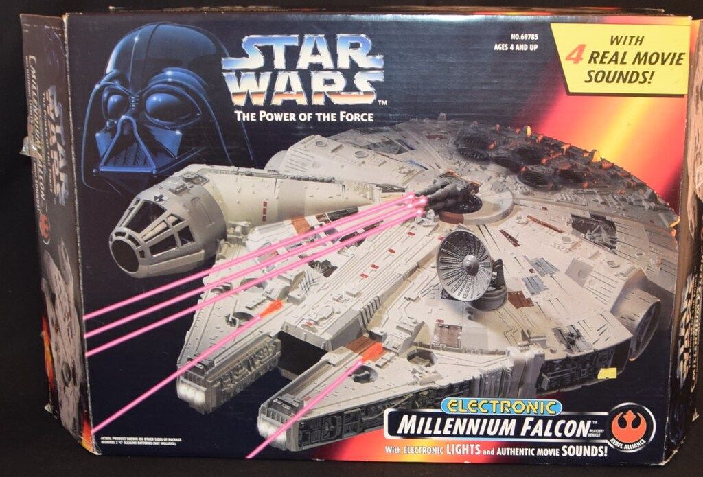 ハズブロージャパン ELECTRONIC MILLENNIUM FALCON 3.5インチ用