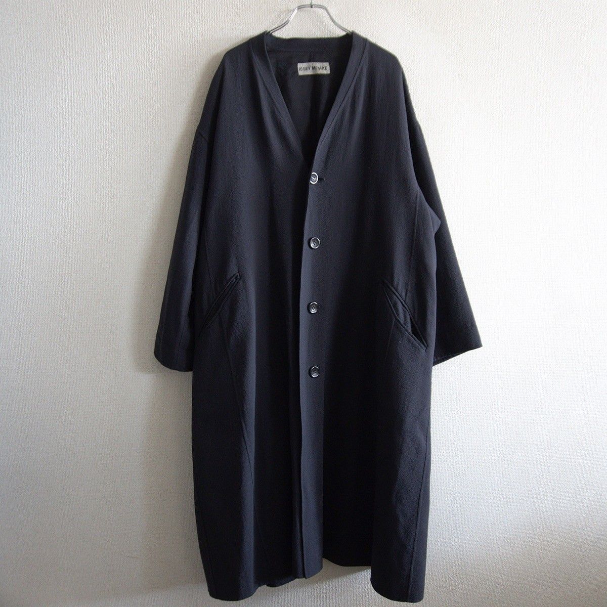 【美品】ISSEY MIYAKE 【ノーカラー コート】M ブラック イッセイミヤケ 26080500