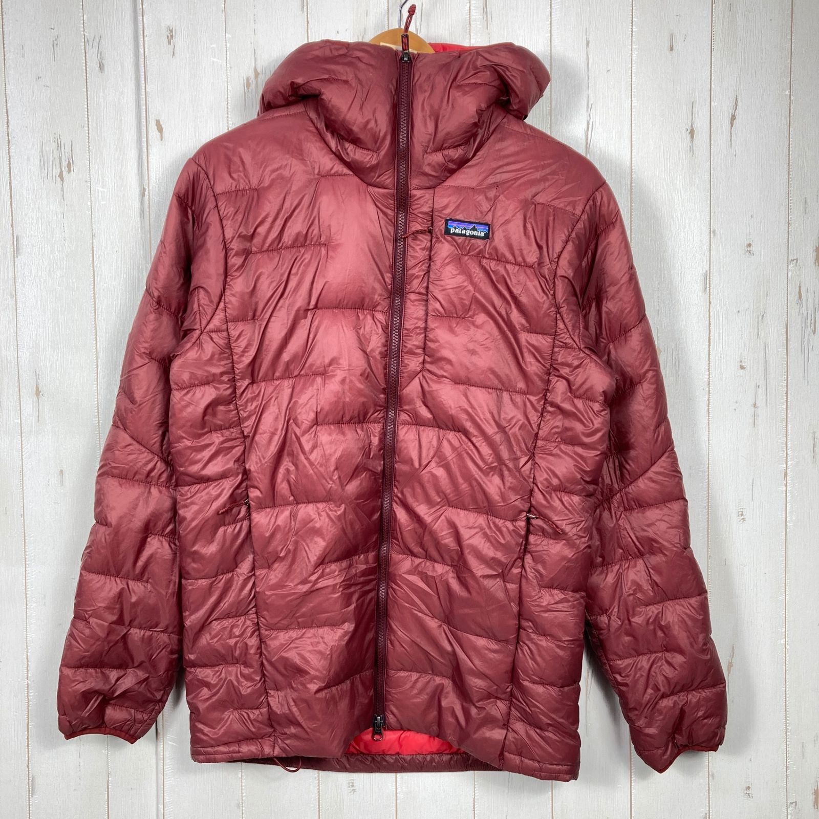 ?️Men's S レッド系 2019 Patagonia ( パタゴニア ) マクロ パフ フーディー Macro Puff Hoody OXDR 生産終了モデル 入手困難 化繊ダウン ウェア トップス アウター ジャケット 化繊インサレ