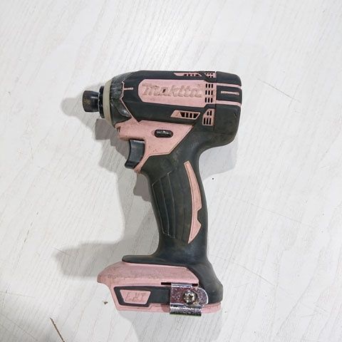 MAKITA　マキタ　TD172DZ　充電式インパクトドライバ　本体のみ