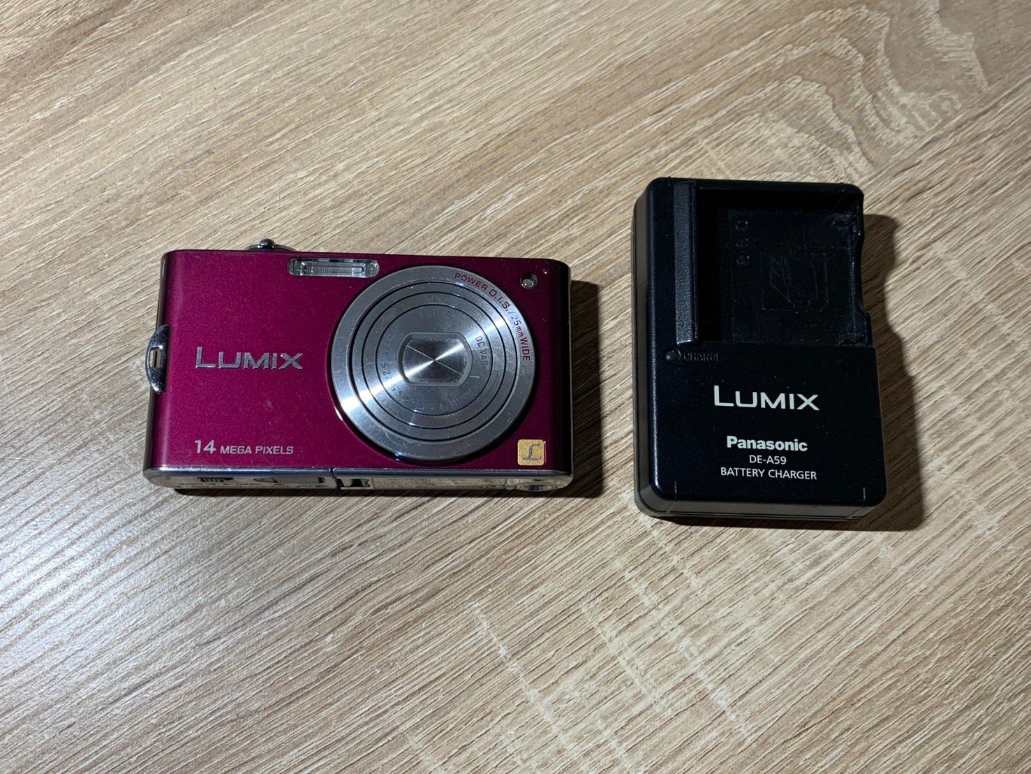 3065 Panasonic Lumix DMC-FX66 wine red junk digital camera [4]