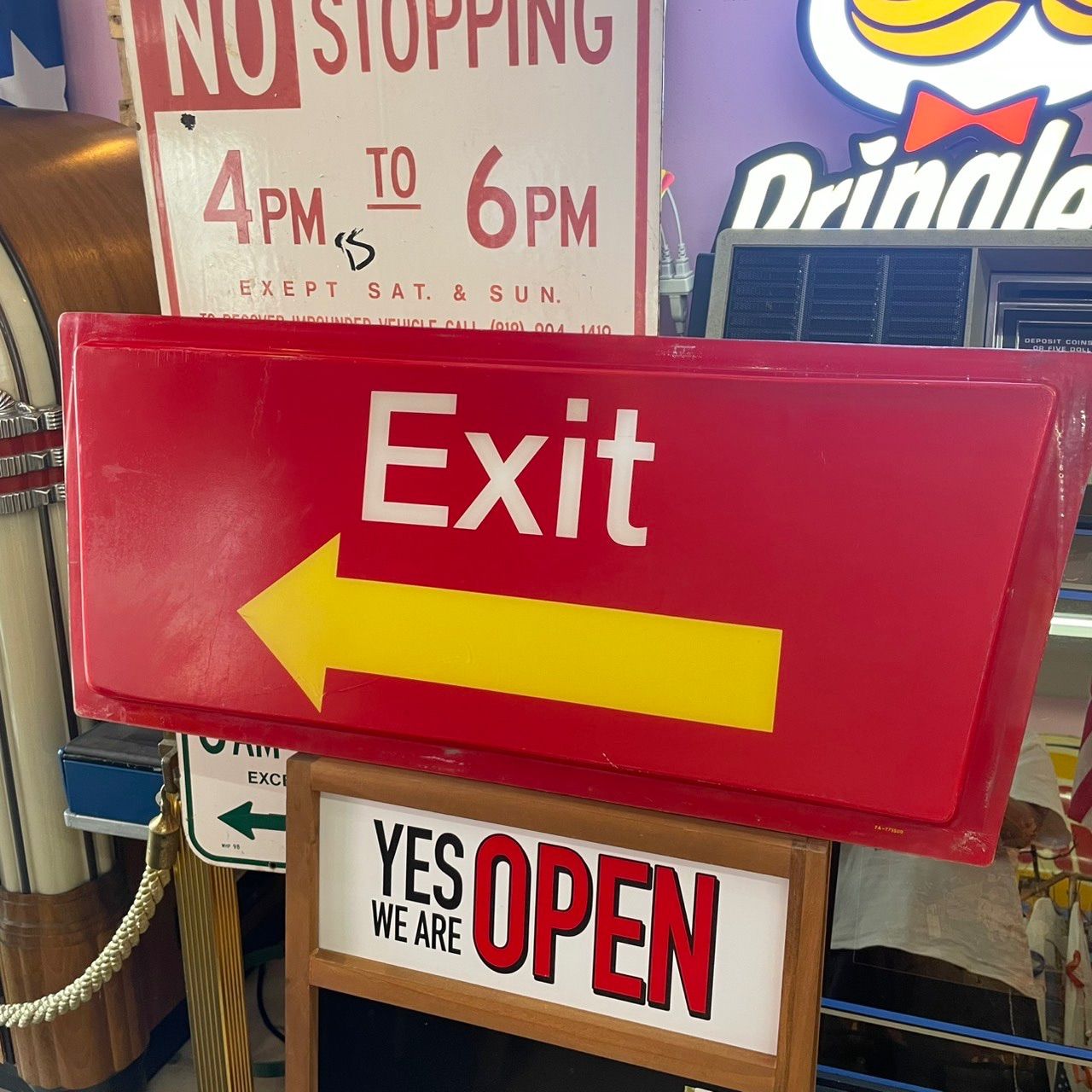 マクドナルド ドライブスルー 看板 出口 EXIT ウェルカムサイン アメリカン雑貨 ガレージ