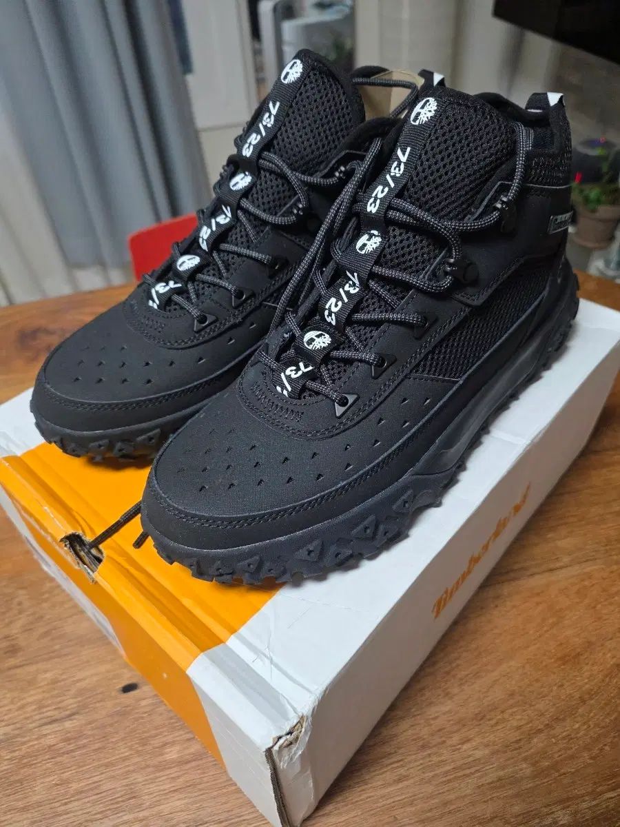 Timberland ブラック ハイキングシューズ 11,079円