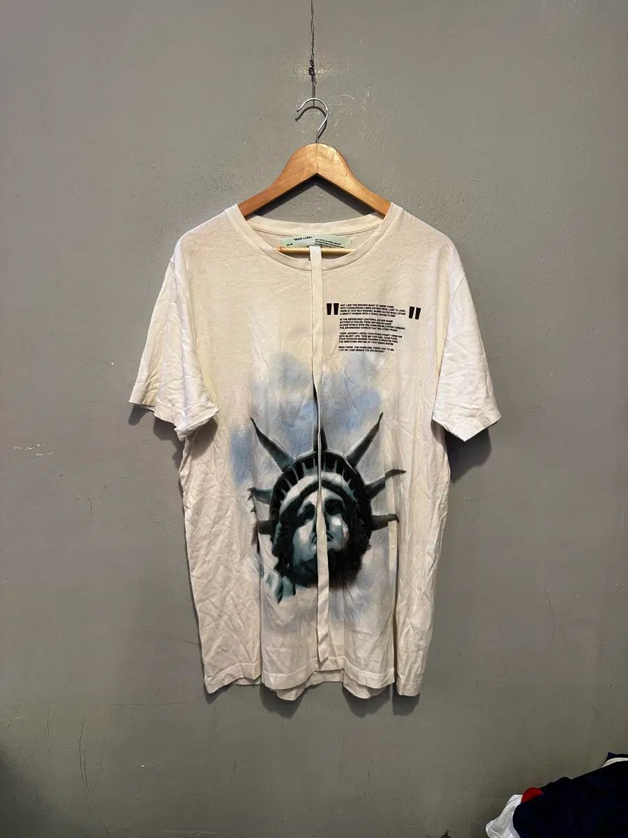 オフホワイト 正規品 半袖Tシャツ (染みあり)