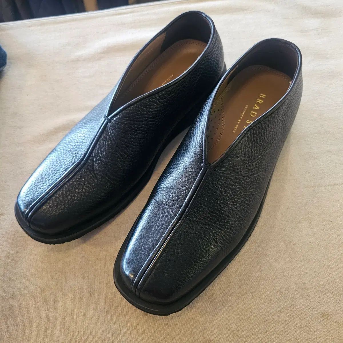 245 brad スタジオ ブラッド スタジオ チャイニーズ ローファー Vibram