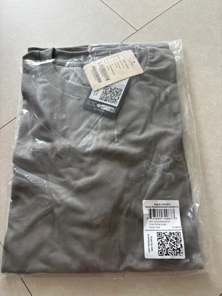ARC'TERYX アークテリクス 半袖Tシャツ XL サイズ グレー