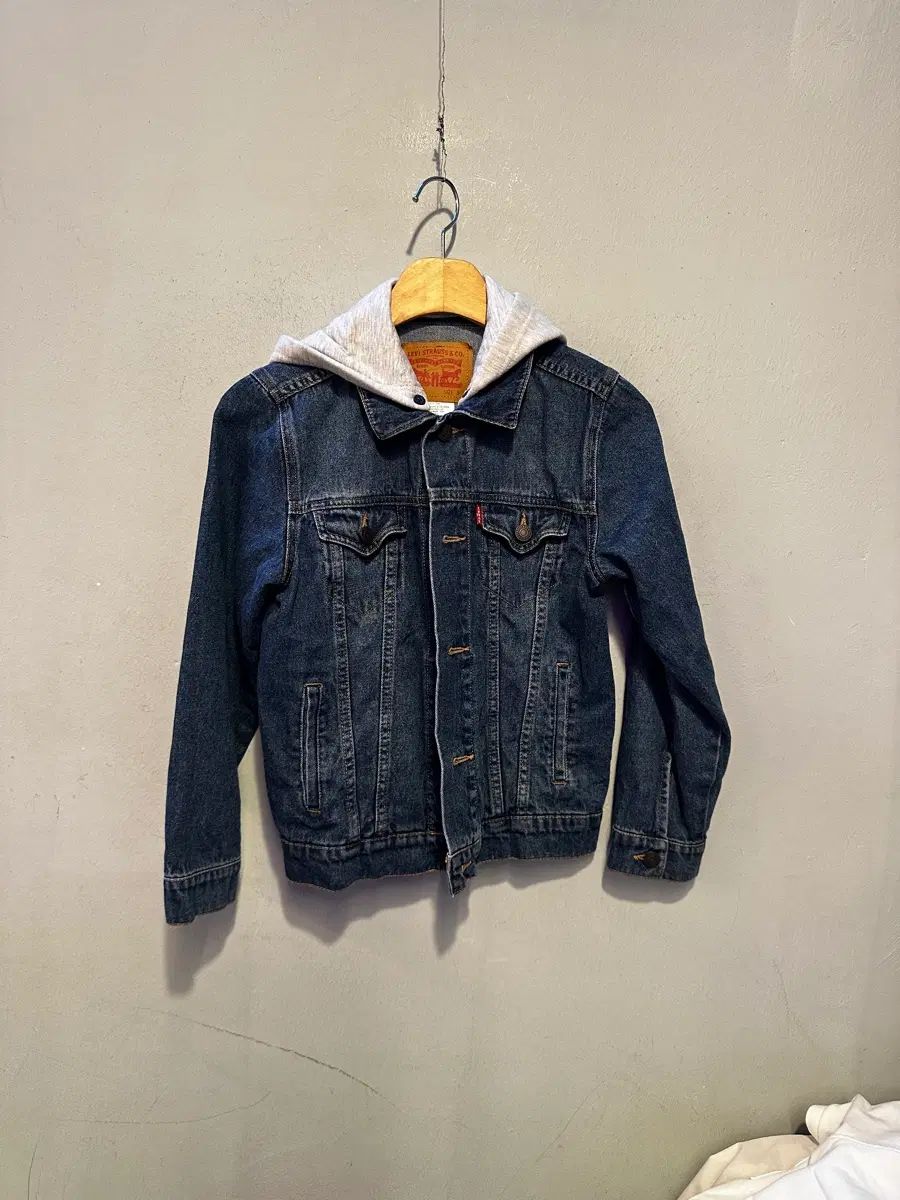 リーバイス正規品 レディース デニムジャケット 10,959円