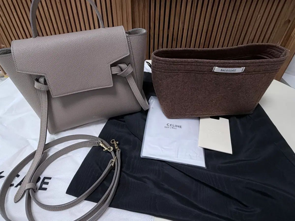 Celine セリーヌ ベルトバッグ ナノ ライトトープ
