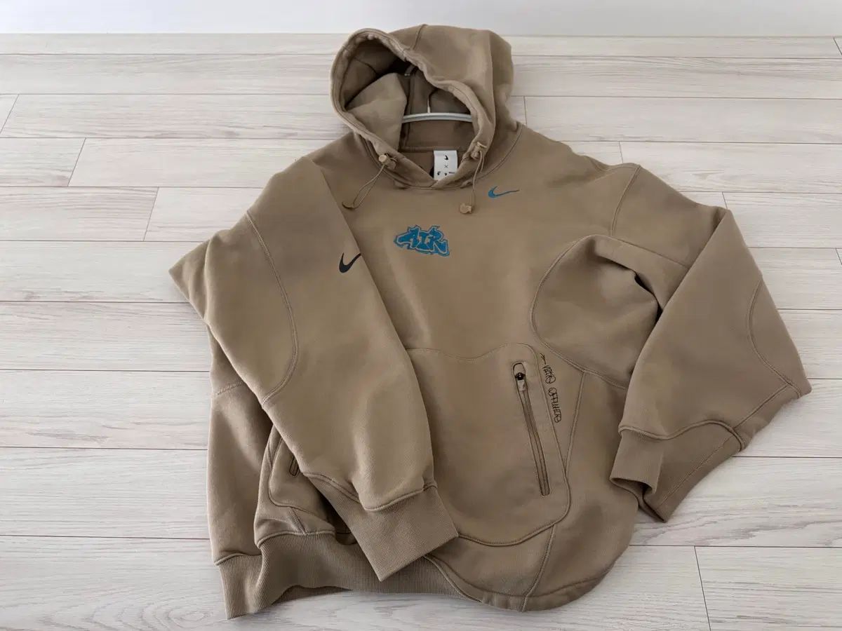 NIKE x オフホワイト コラボ フーディー