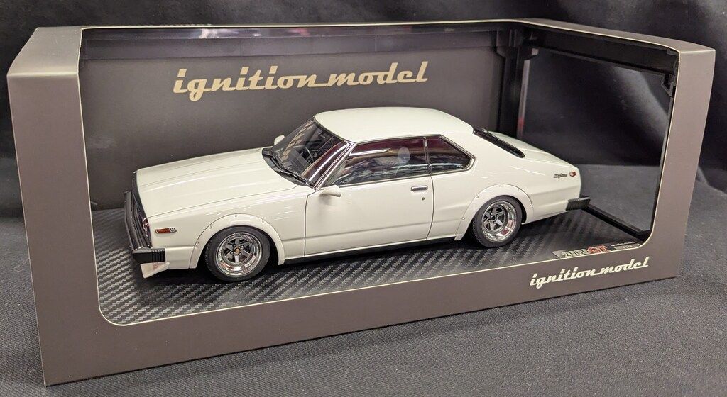 ignition model 1/18 Nissan Skyline 2000 GT-ES (C210) White IG3231 18,770円