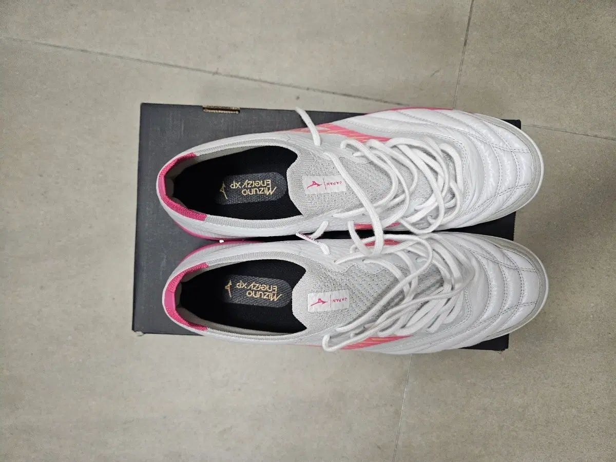 mizuno モレリア NEO サラ ベータ jpn 260