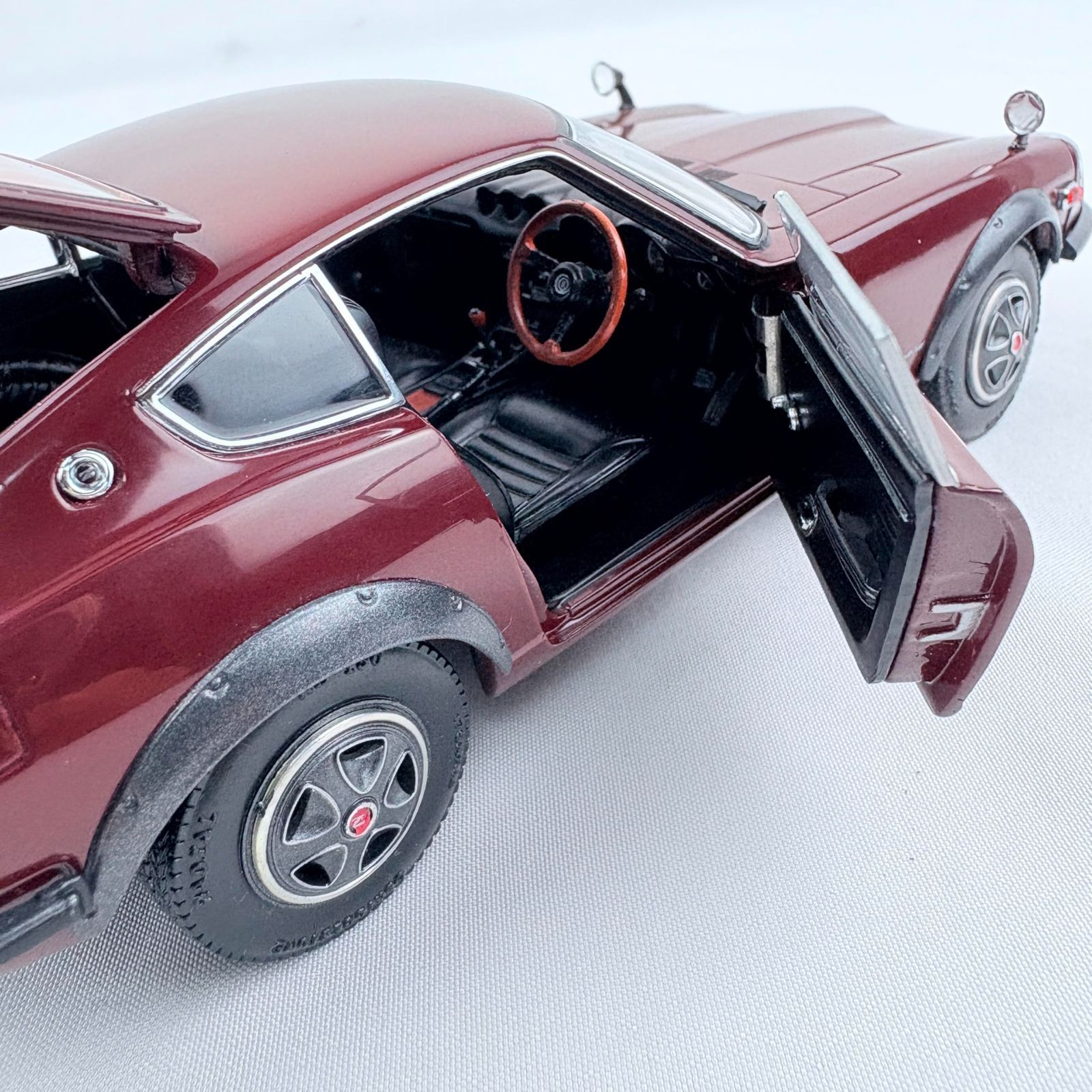 EBBRO 1/24 NISSAN FAIRLADY 240Z-G フェアレディZ ダイキャストモデル