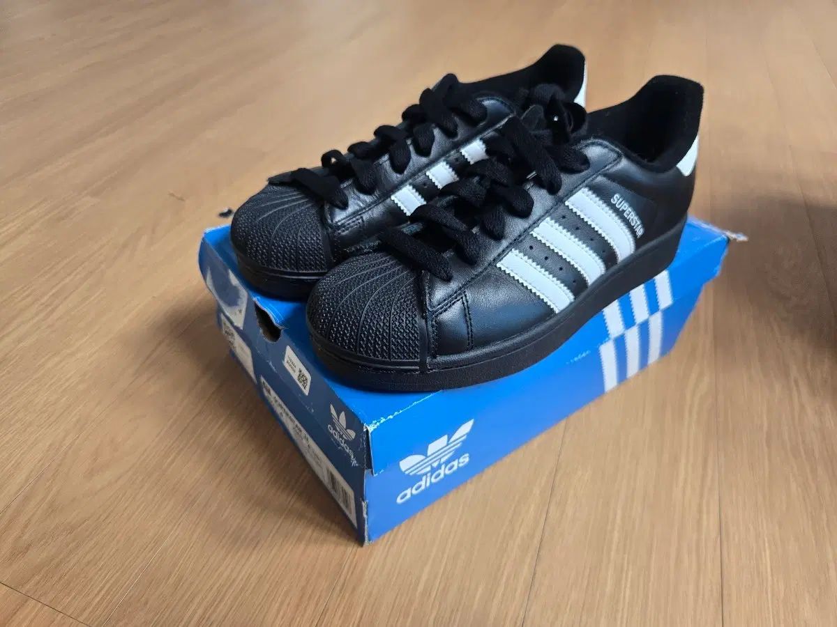 (新品 正規品) アディダス SUPERSTAR JI0079 225 シューズ スニーカー