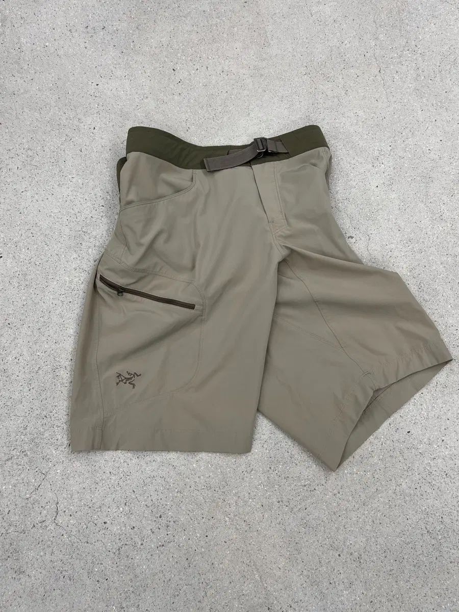 ARC'TERYX アークテリクス レプロイ ショーツ