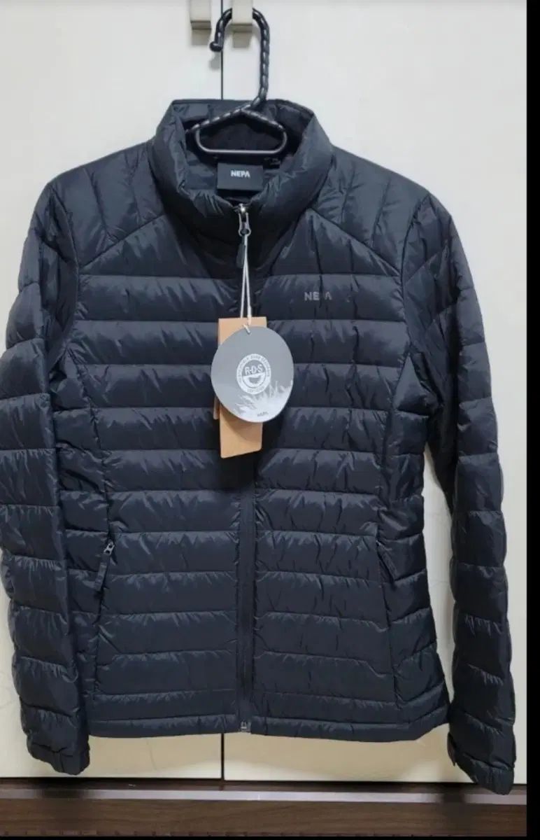 NEPA 軽量ダウン 新品 90サイズ