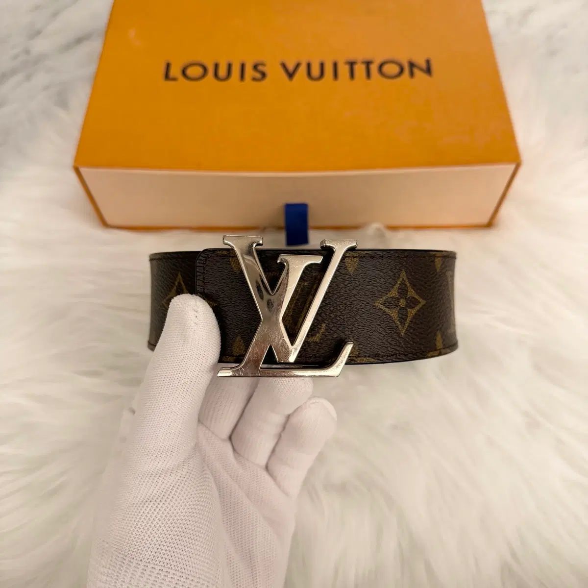 正規品 Louis Vuitton ルイヴィトン モノグラム LV リバーシブル ベルト 53,670円