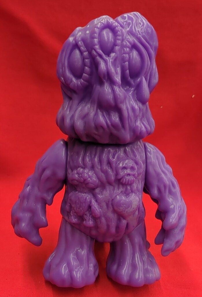 LE MAO TOY ブラックホール怪獣/紫成型　未塗装