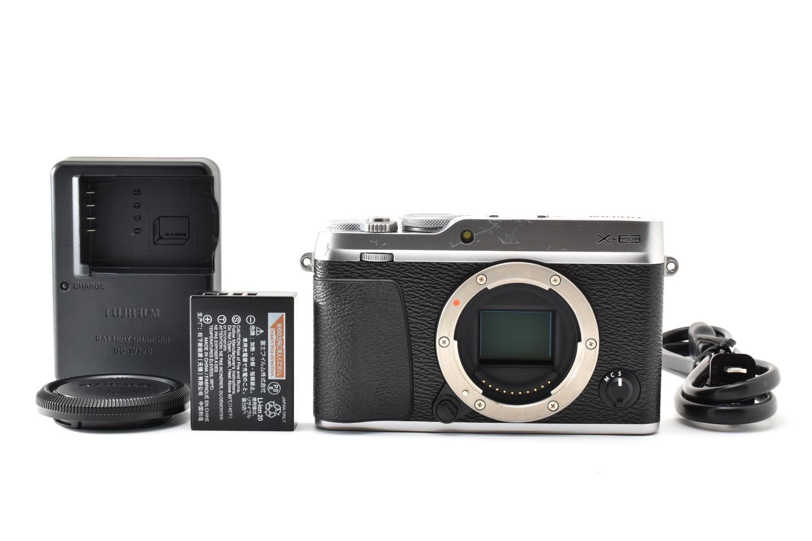 シャッター回数657回！FUJIFILM X-E3 シルバー デジカメ 動作確認済み 富士フイルム ミラーレス一眼 #A03011