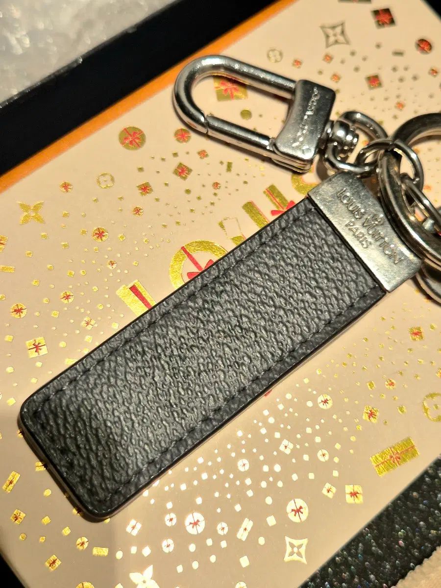 ルイヴィトン キーホルダー シルバー