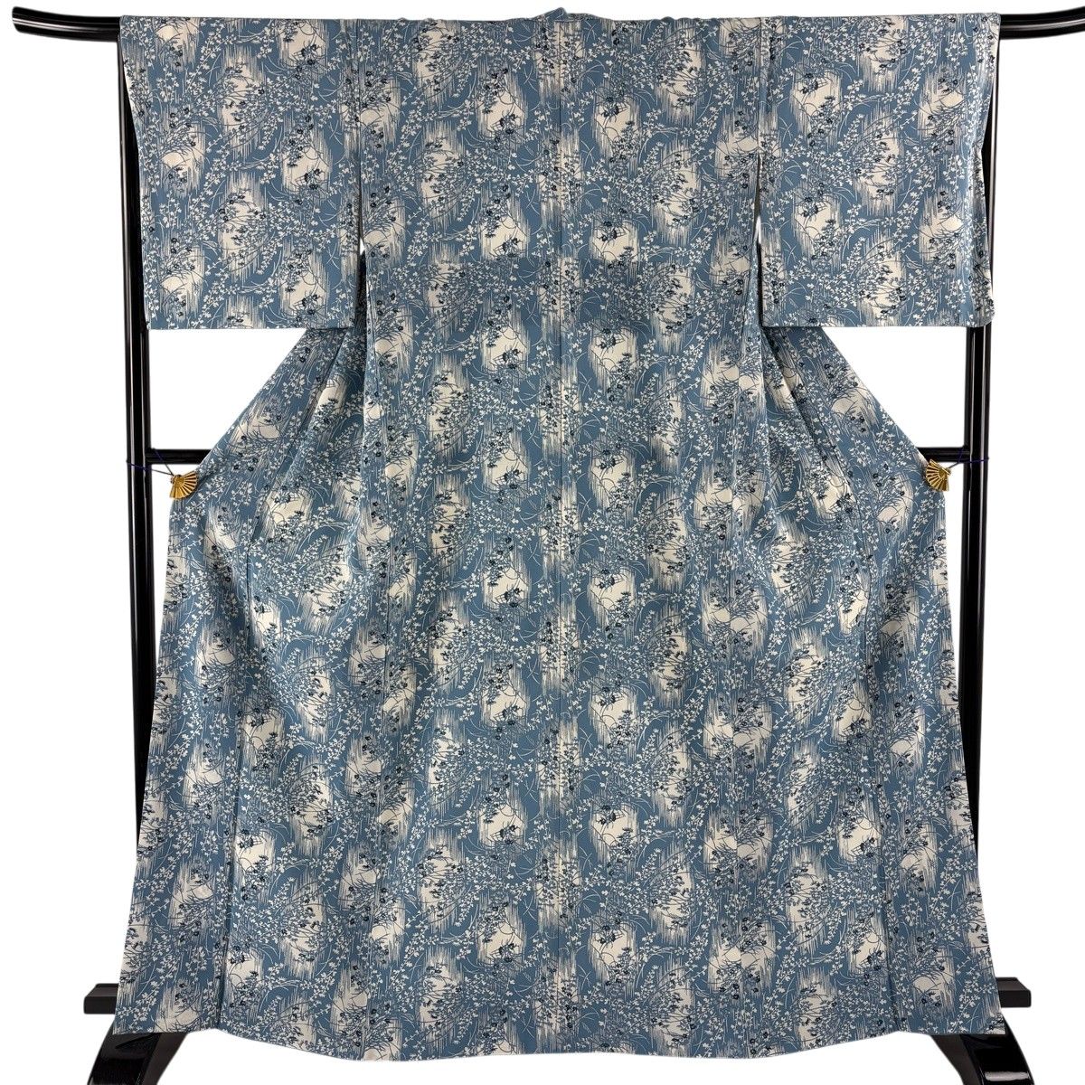 【美品】 小紋 身丈164cm 裄丈67.5cm L 袷 草花 水色 正絹 秀品 【中古】 6,600円