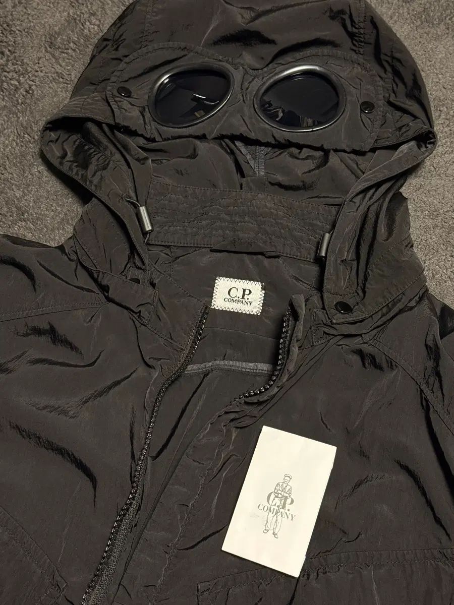 C.P. COMPANY シーピーカンパニー ウィンドブレーカー M