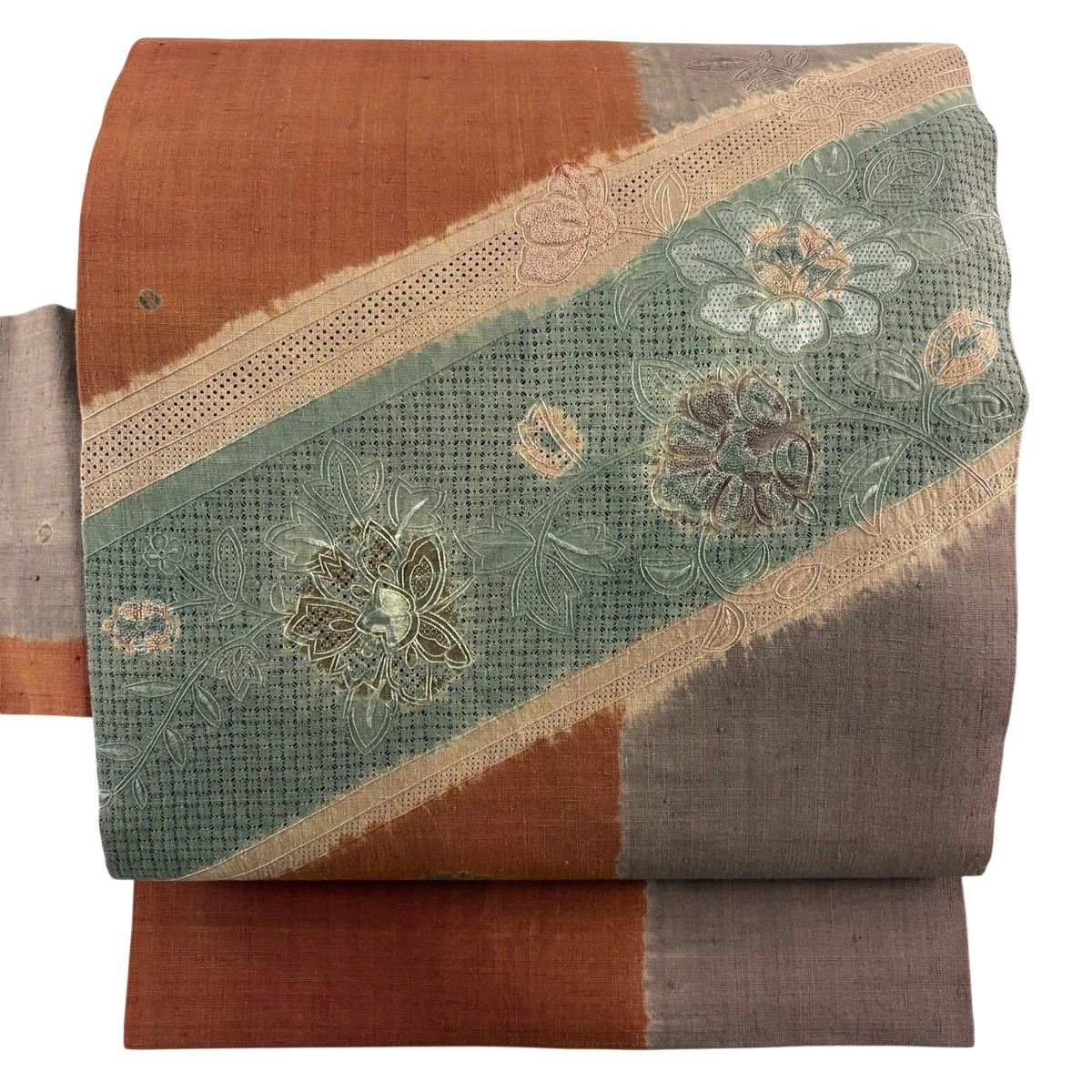 名古屋帯 秀品 紬地 草花 斜縞 刺繍 絞り 赤茶 正絹 【中古】