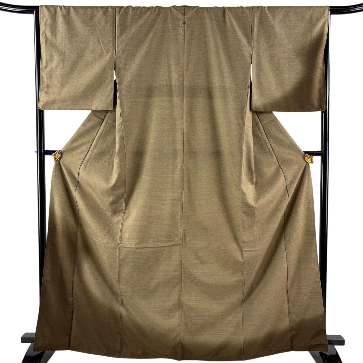 【美品】 付下げ 身丈166.5cm 裄丈67.5cm L 袷 紬地 落款 横縞 霞 裾ぼかし 薄茶色 正絹 逸品 一つ紋 【中古】