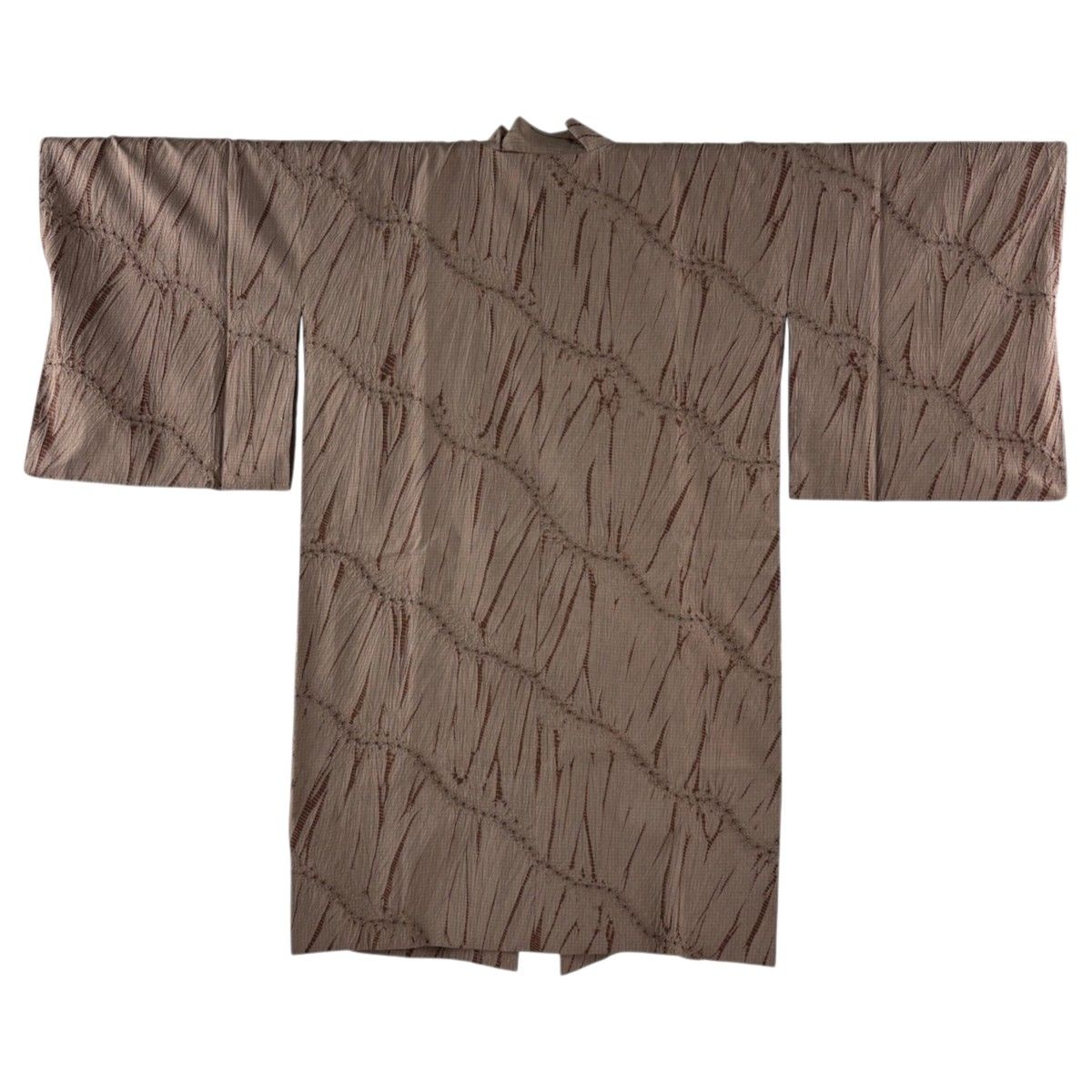 【美品】 道中着 身丈106cm 裄丈67cm M 和装コート 着物衿 大島紬 藤娘 きぬたや 証紙 幾何学 絞り 小豆色 正絹 逸品 【中古】