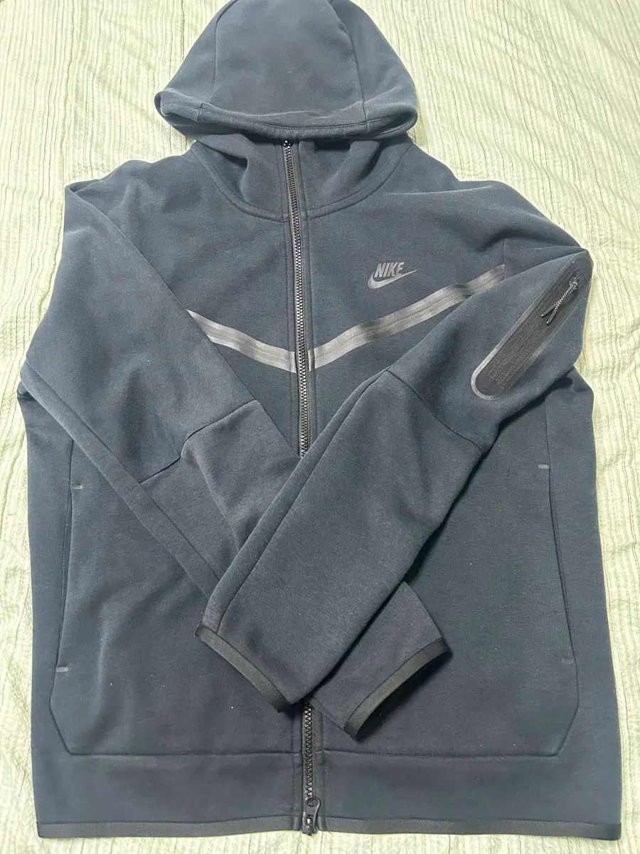 正規品 NIKE テックパック ブラック 6,504円
