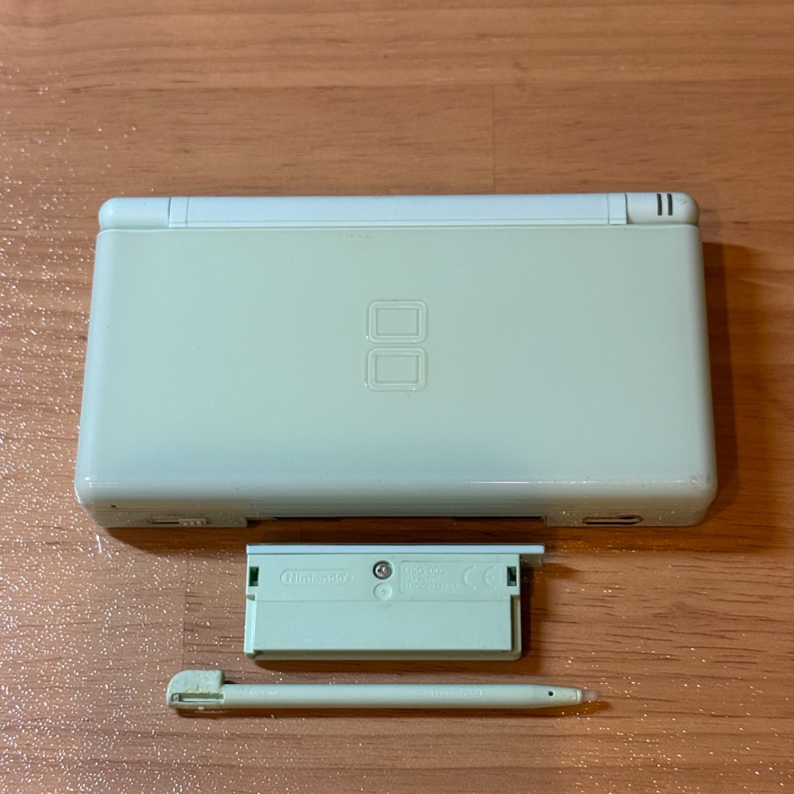 8-108 Nintendo DS Lite Ice Blue