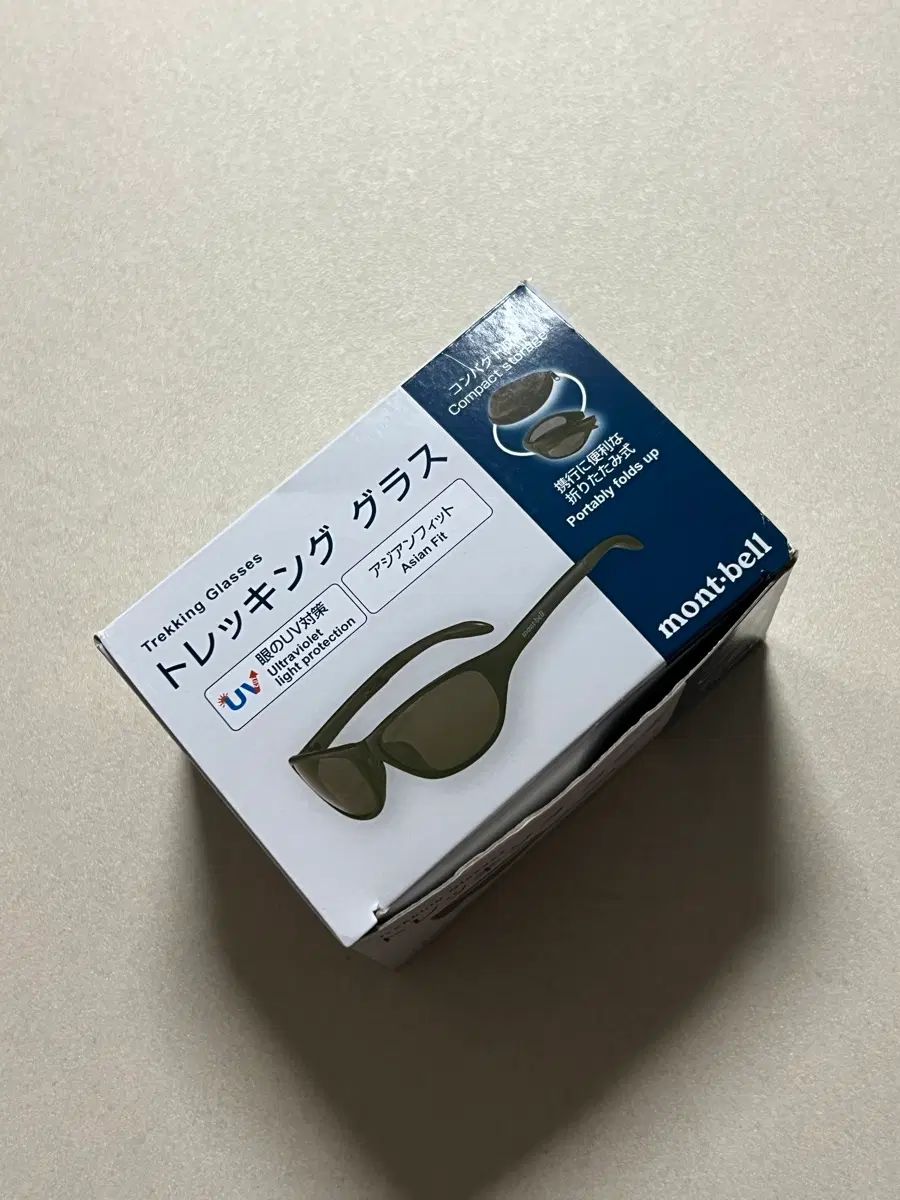モンベル トレッキング サングラス シルバー